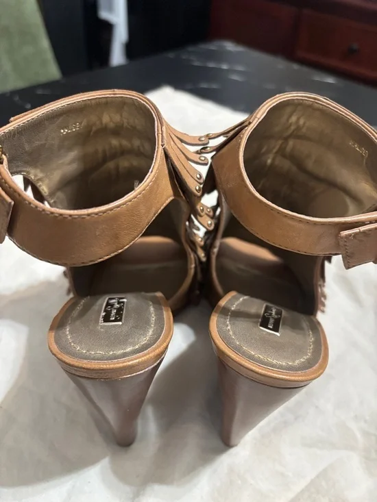 Vero Cuoio Tan Fringe Stud Peep-Toe Booties - Picture 3 of 5